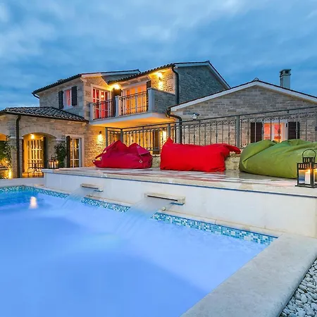 Artien Tatil Evi Poreč
